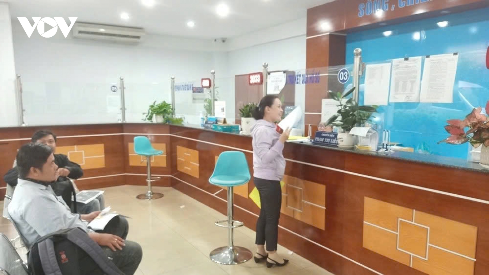 Bộ Công an đề xuất bỏ xác nhận độc thân khi mua bán nhà đất, ô tô