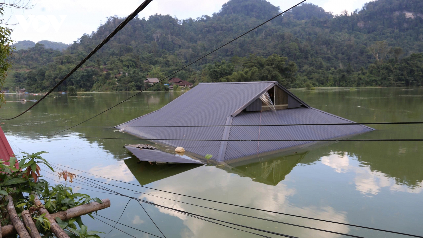 Thái Nguyên: 3 thôn khó khăn vùng lõi Khu bảo tồn thiên nhiên Kim Hỷ vẫn ngập sâu