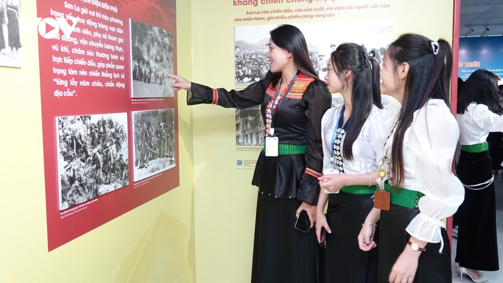 Khai mạc trưng bày "Sơn La - Dấu ấn lịch sử qua tài liệu lưu trữ"