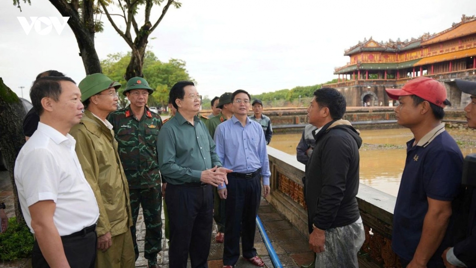 Phó Thủ tướng Mai Văn Chính yêu cầu sớm mở cửa di sản Huế sau mưa lũ