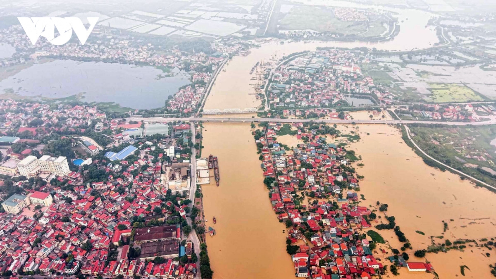 Giải pháp nào ứng phó với ngập lụt, lũ quét, sạt lở đất ngày càng dồn dập?