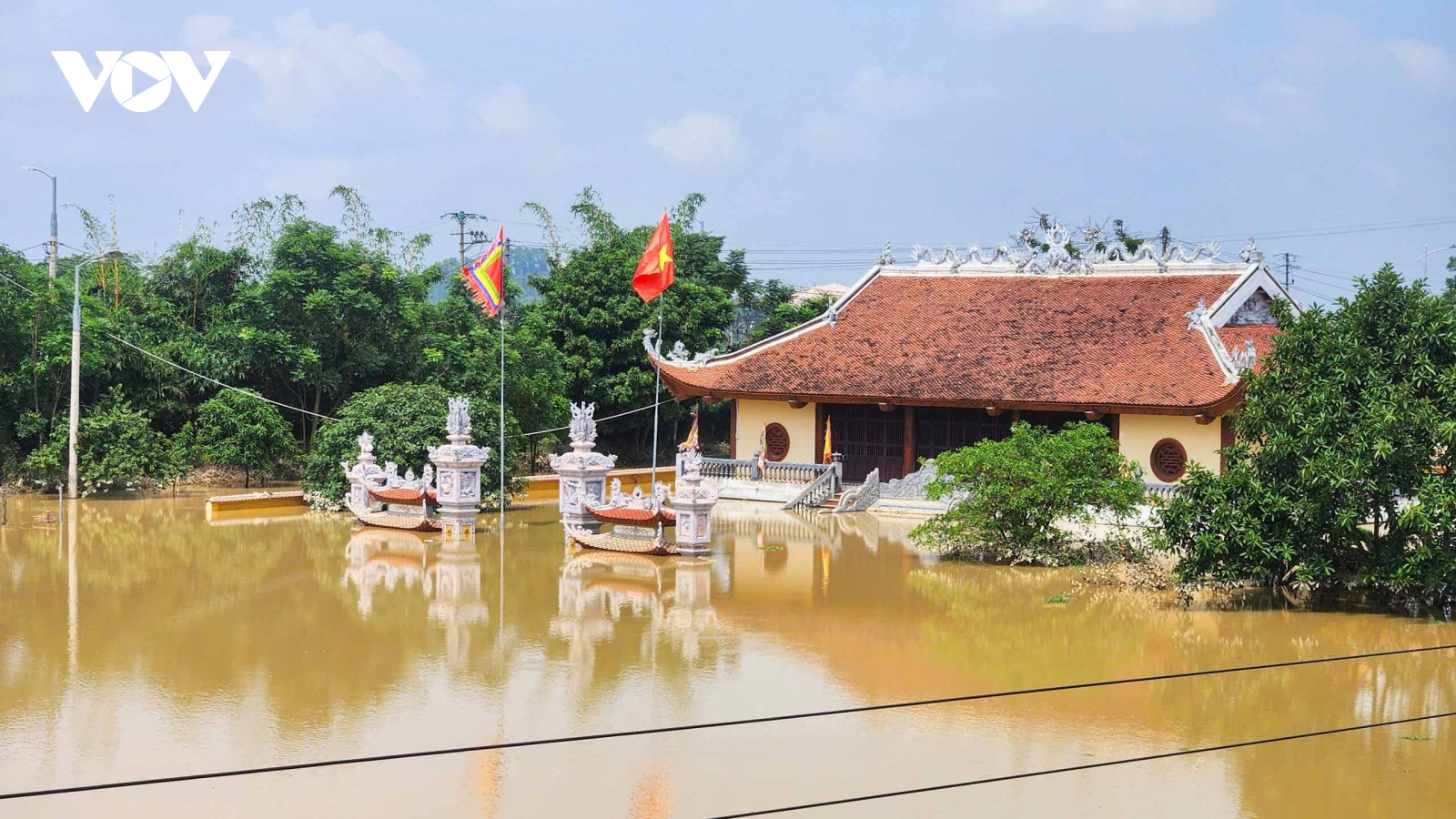 Bắc Ninh công bố tình huống khẩn cấp về nhiều sự cố đê điều sau mưa lũ