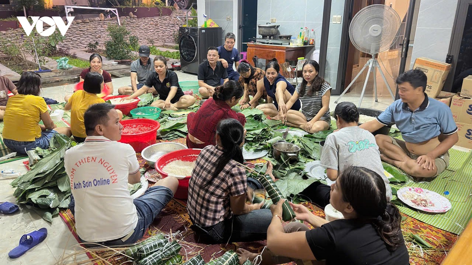 Người dân Nghệ An hướng về vùng lũ phía Bắc