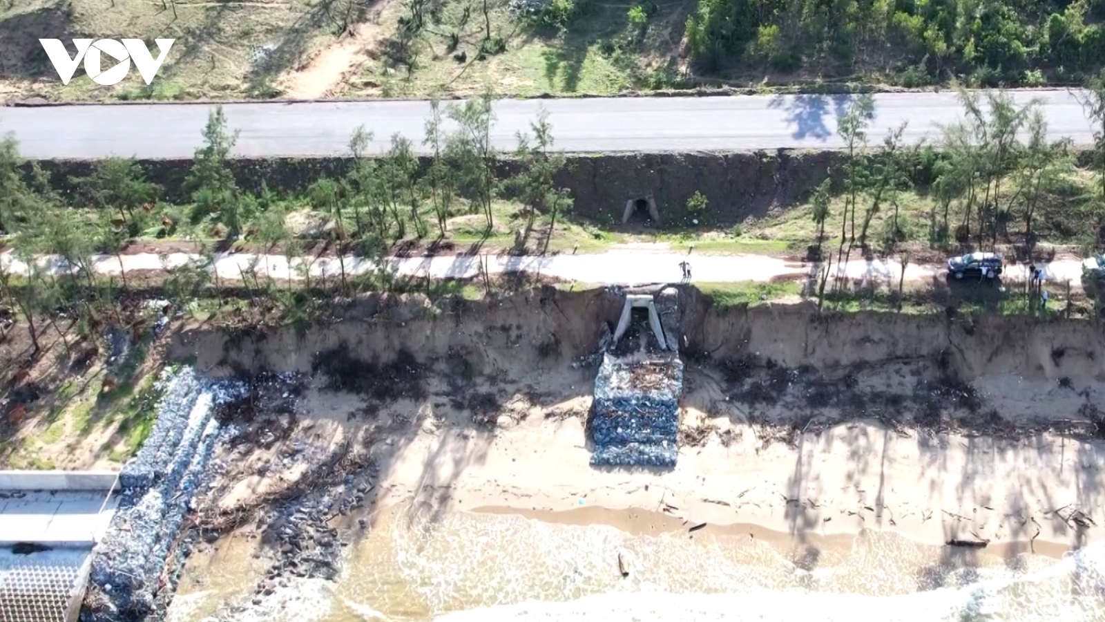 Nỗi lo sạt lở bờ biển Quảng Trị sau những trận bão lớn