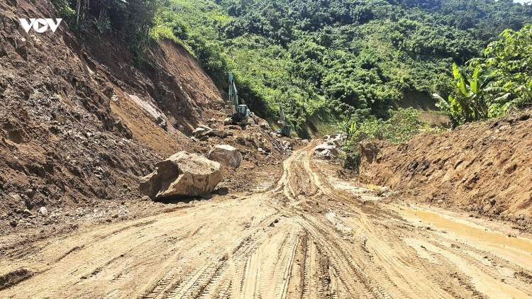 Quảng Ngãi chỉ đạo đảm bảo an toàn giao thông trên tỉnh lộ 676