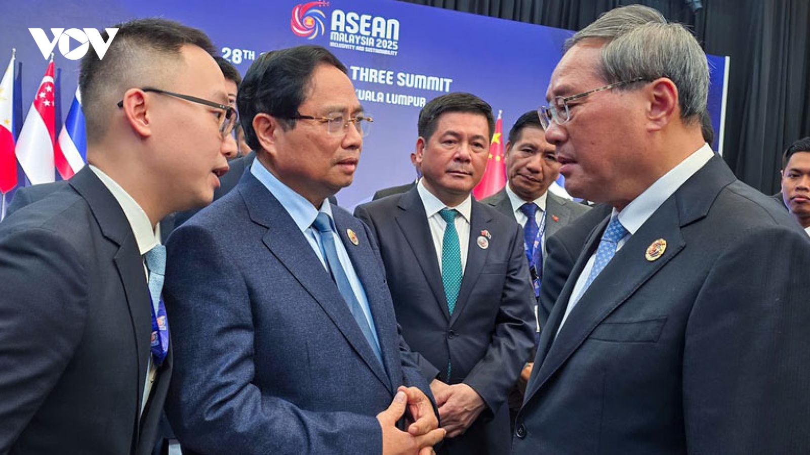 Thủ tướng đề nghị Trung Quốc ưu tiên hợp tác kết nối cơ sở hạ tầng đường sắt