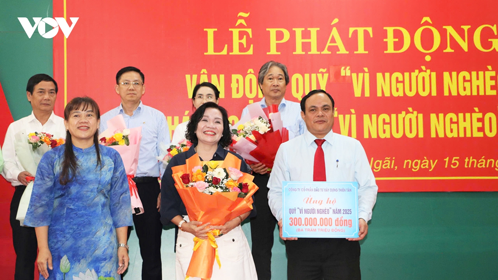 Tiếp nhận hơn 2,2 tỷ đồng ủng hộ quỹ vì người nghèo ở Quảng Ngãi