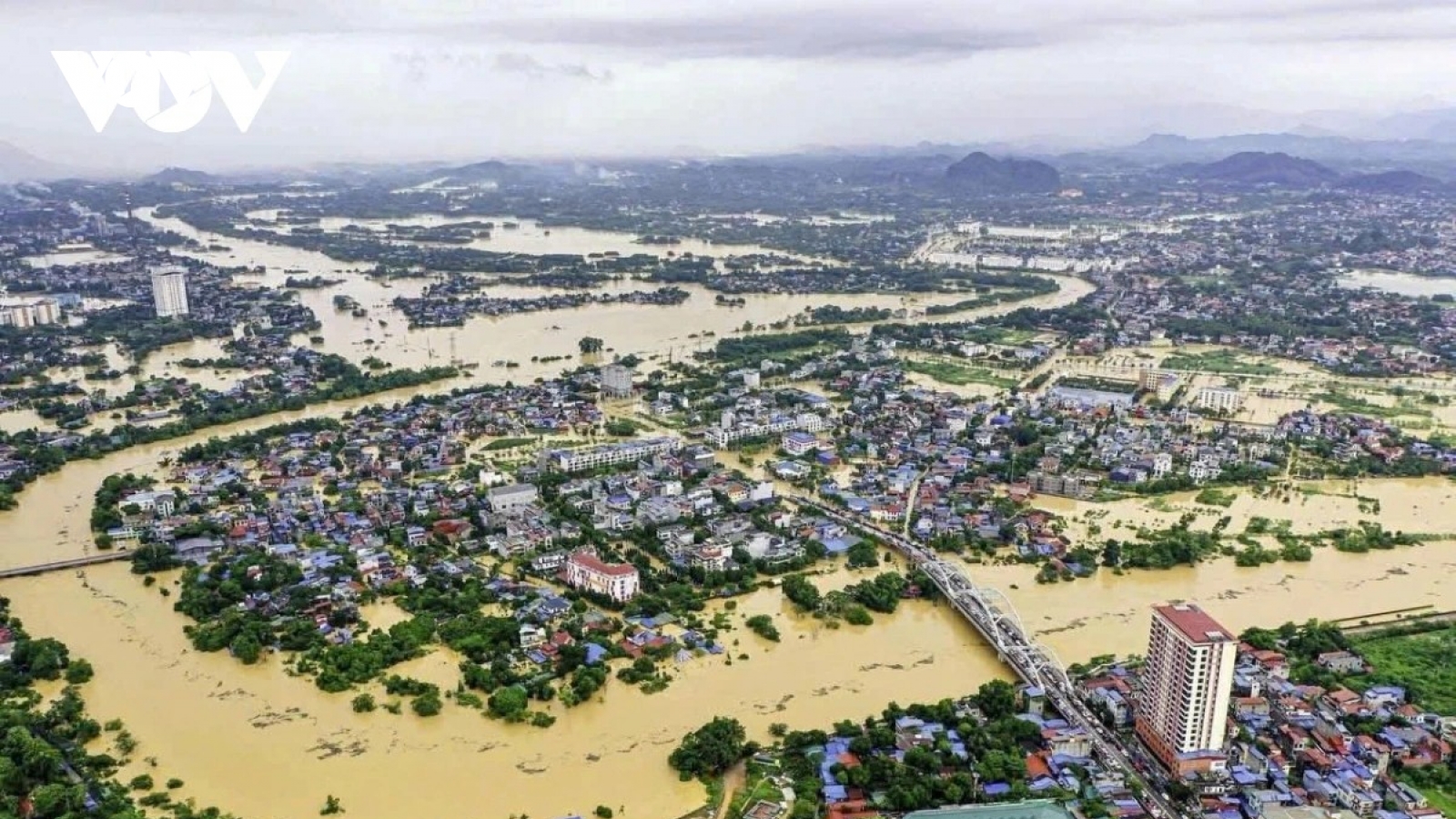 Vì sao miền Bắc thiệt hại nặng trong “mưa lũ vượt lịch sử”?