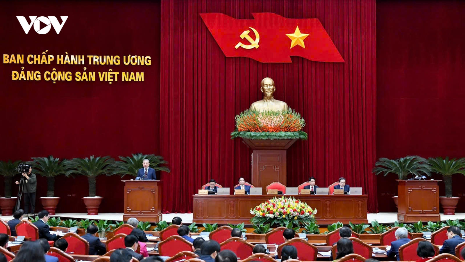 Tự soi, tự sửa - Tinh thần đổi mới trong Báo cáo tổng kết công tác xây dựng Đảng