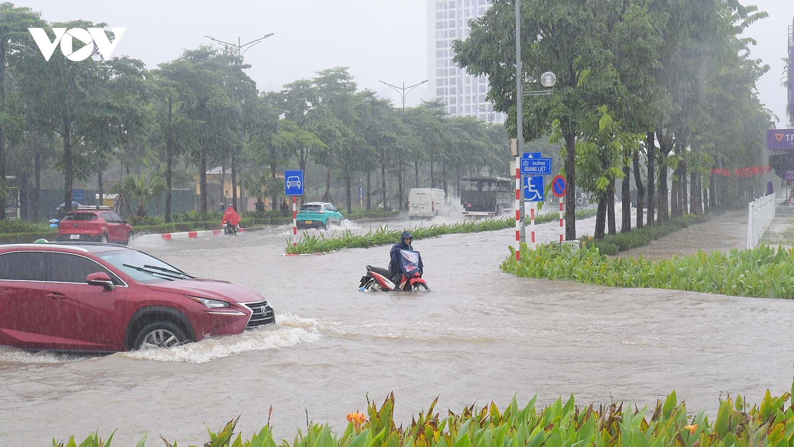 Tổng lượng mưa ở Hà Nội trong đợt vừa qua bằng một nửa trận lụt lịch sử năm 2008