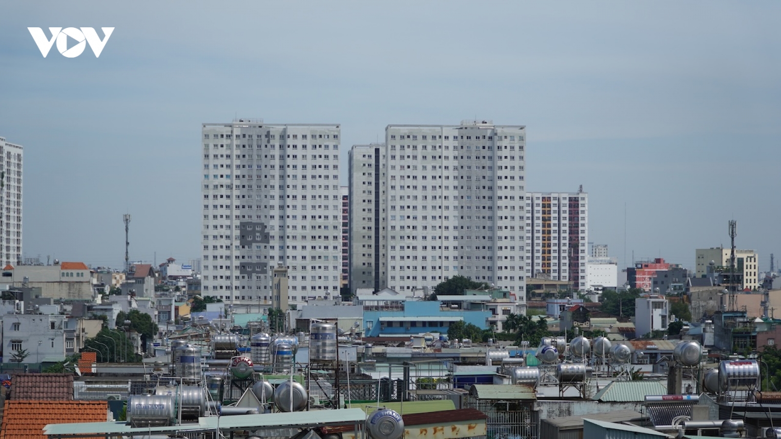 Siết tín dụng mua nhà thứ 2, thứ 3: Liệu có chặn được "cơn sốt" bất động sản?