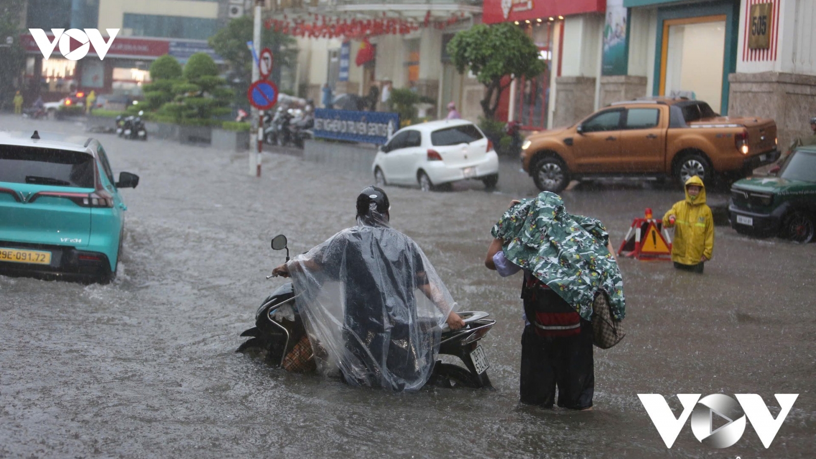 Hà Nội xây dựng 4 cấp độ ứng phó ngập úng, phối hợp thông tin qua VOV Giao thông
