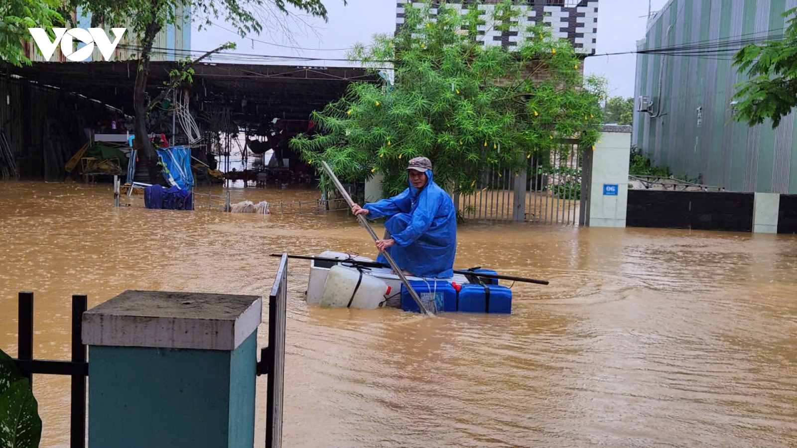 Thời tiết hôm nay 30/10: Mưa lớn ở miền Trung, miền Bắc đón không khí lạnh
