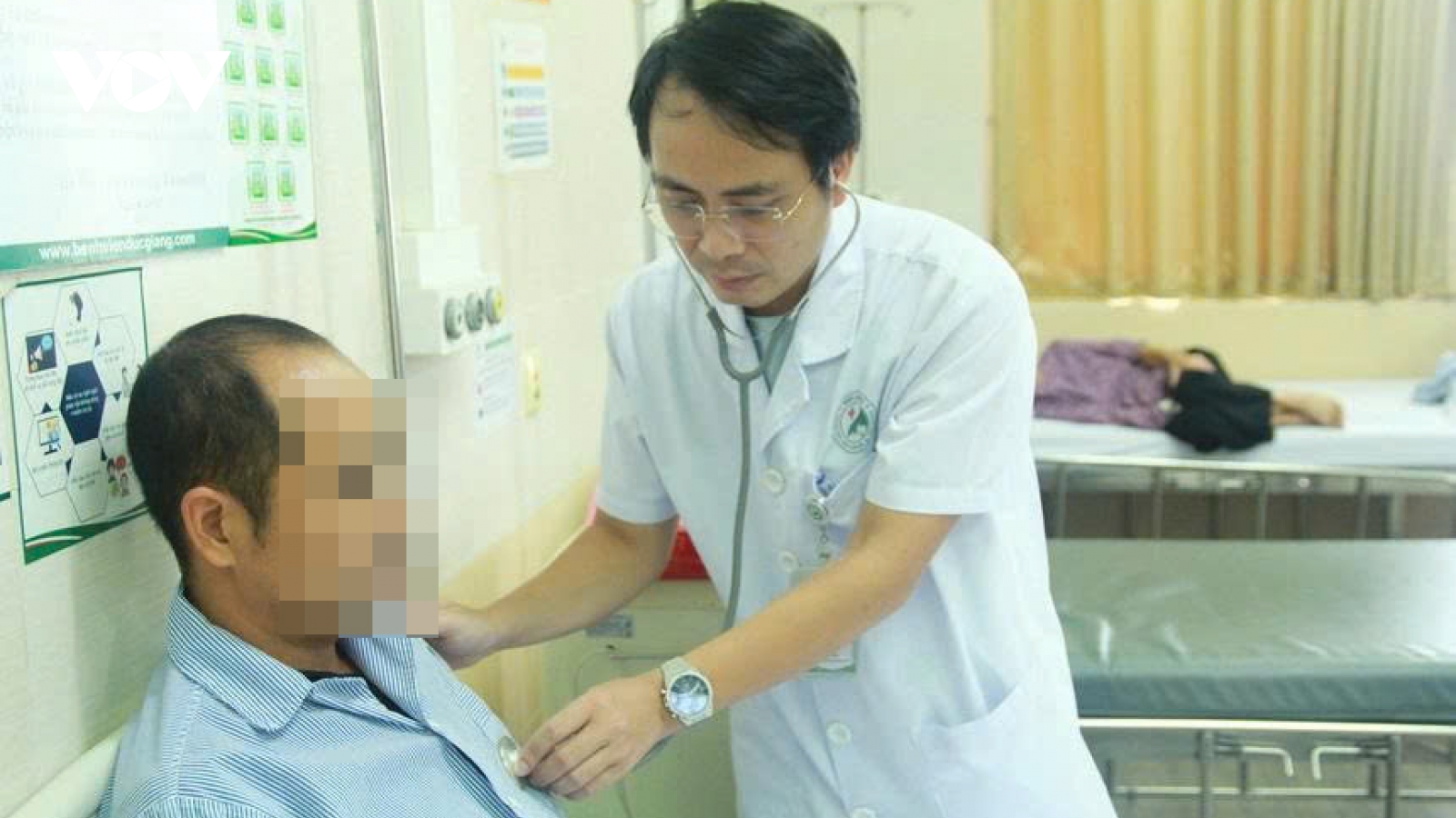 Bệnh nhân xuất huyết tiêu hóa đang trẻ hóa - đâu là nguyên nhân chính?