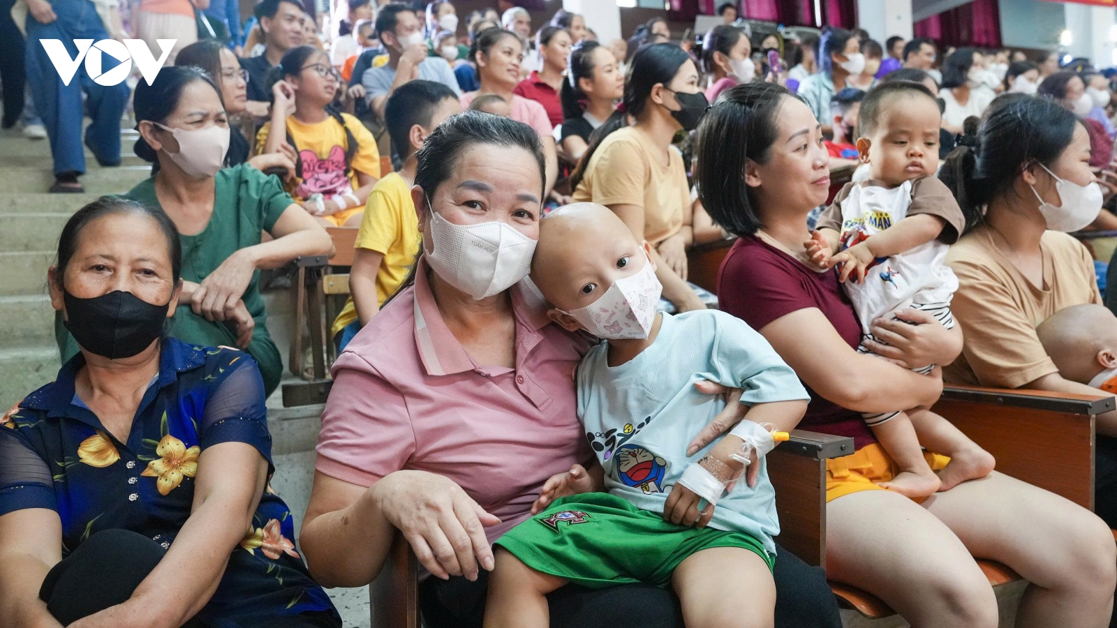 Mang không khí Tết Trung thu đến với các em nhỏ tại bệnh viện