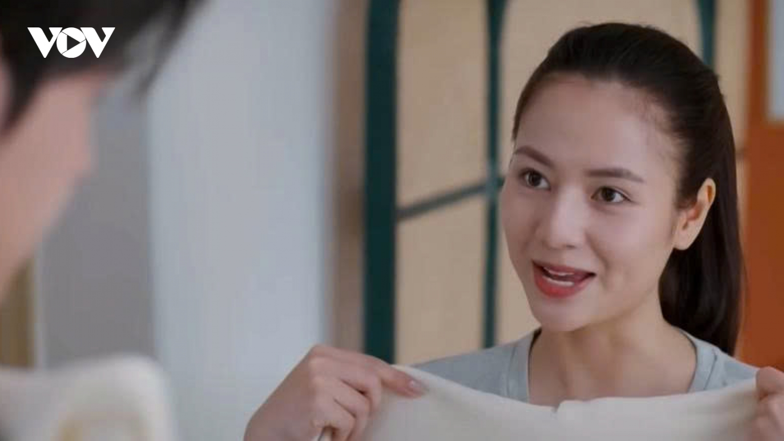 "Gió ngang khoảng trời xanh" tập 25: Ngân đánh dấu chủ quyền với Trường