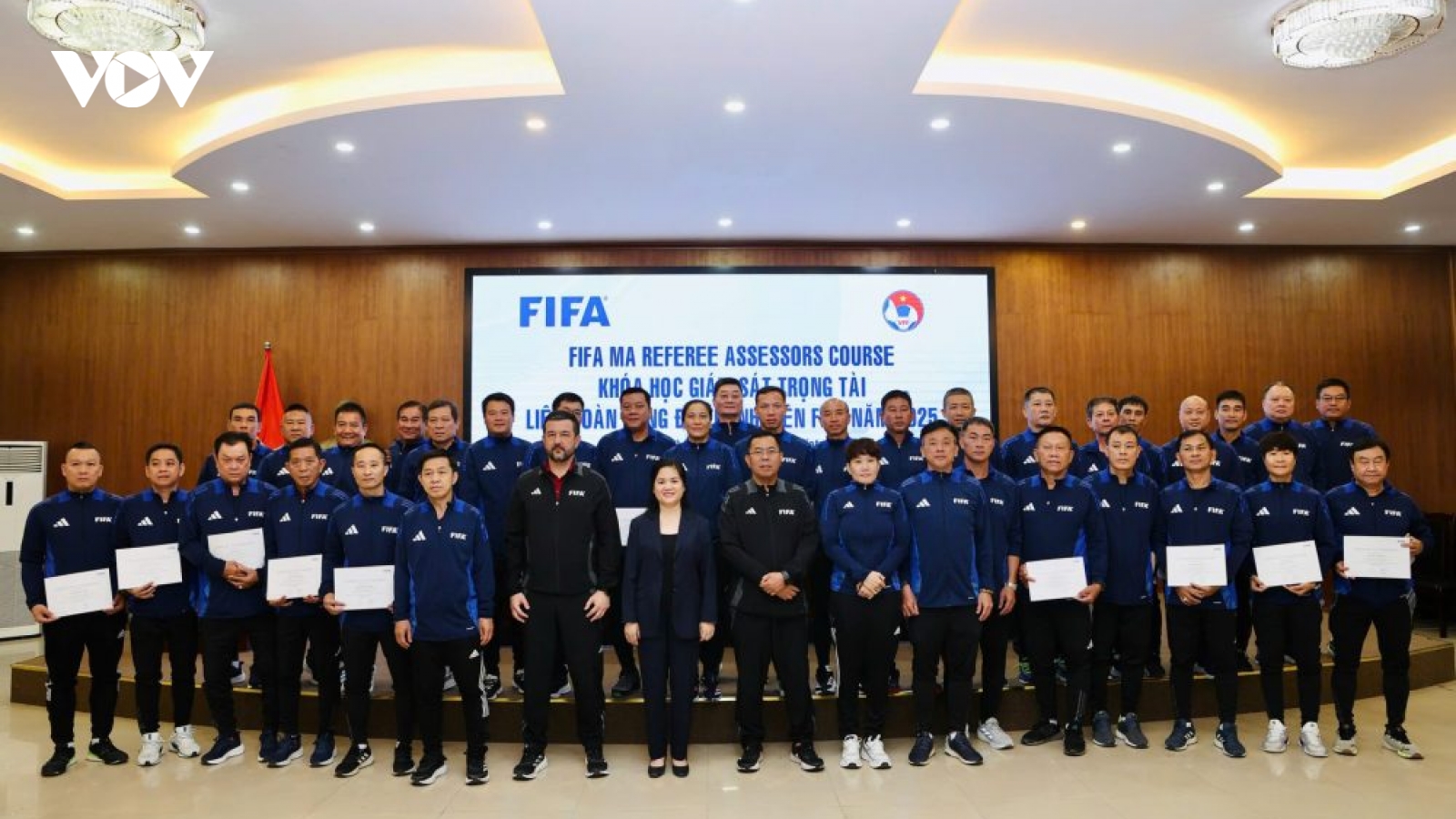 VFF và FIFA kết thúc chương trình đặc biệt về công tác trọng tài