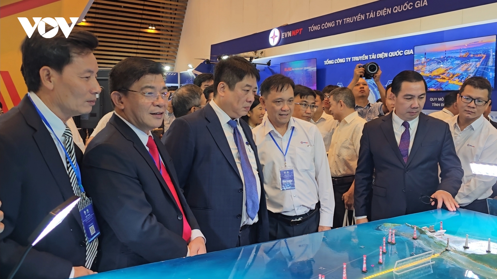 Hội nghị Khoa học và công nghệ Điện lực bàn giải pháp bảo đảm an ninh năng lượng