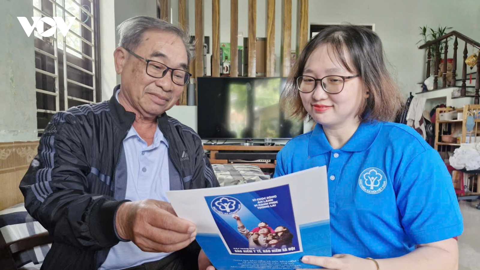 Đà Nẵng tăng tốc chi trả lương hưu, trợ cấp BHXH qua thẻ ATM