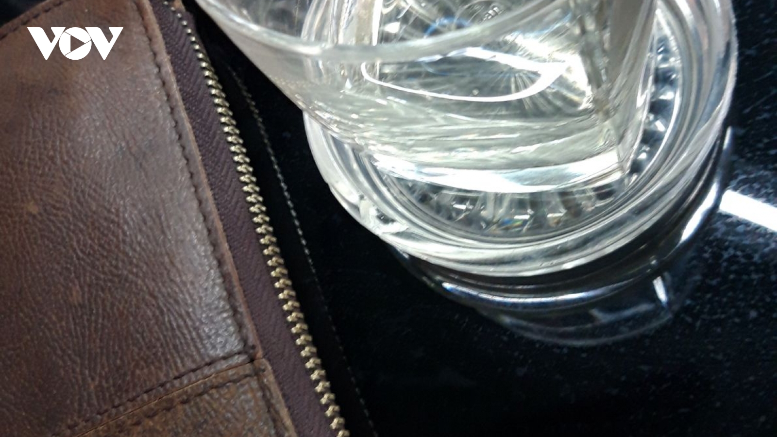 Chuyện vàng bạc trong ngôi nhà chưa phải khóa kín cửa: Không thể bão hòa