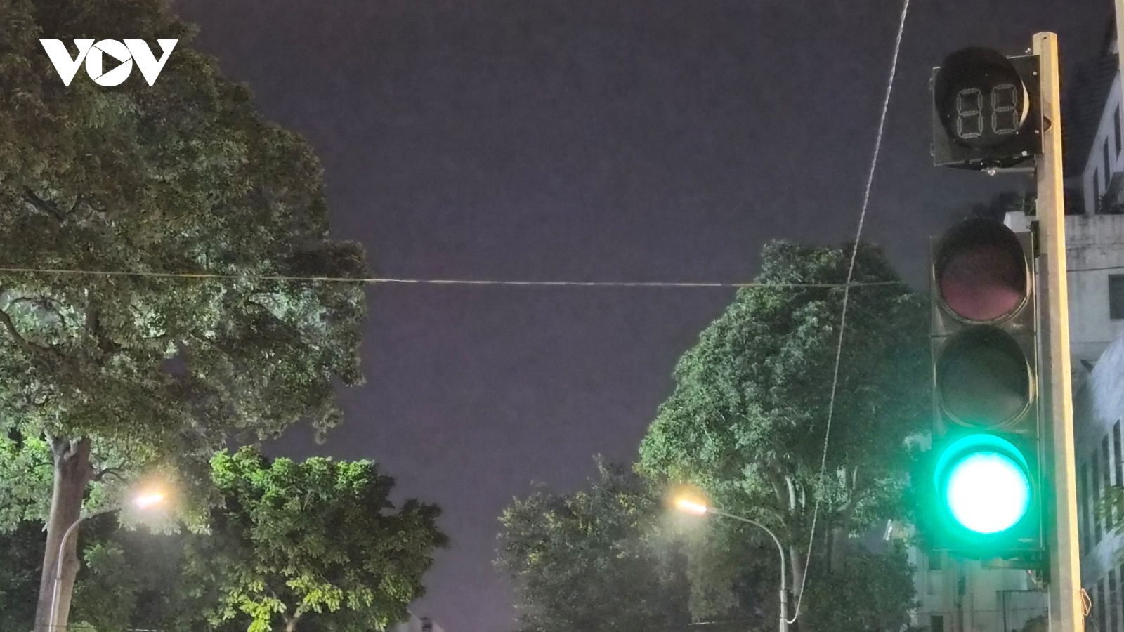 Biết nhưng rất dễ mắc sai phạm vì hiệu ứng đám đông: Sắp hết đèn xanh