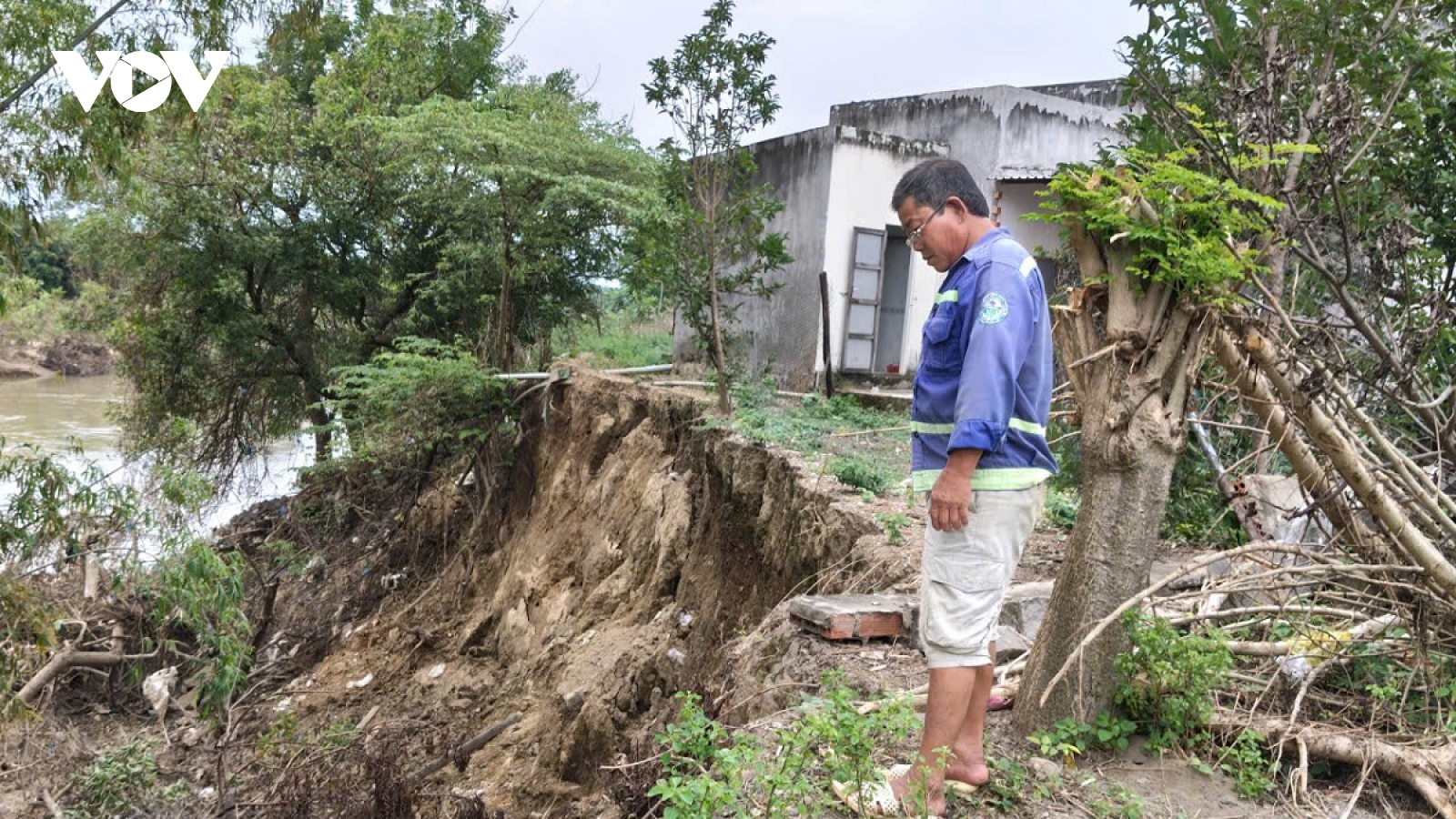 Sông Lũy sạt lở đe dọa hàng trăm hộ dân và Kho mở Hoàng tộc Chăm