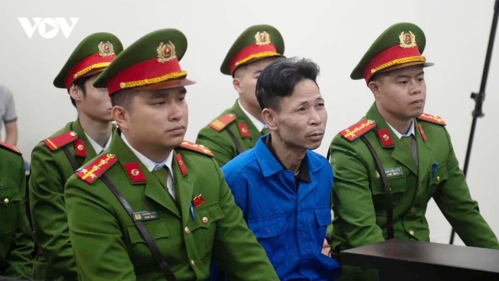 Hoãn phiên tòa xét xử bị cáo đốt quán cà phê khiến 11 người tử vong