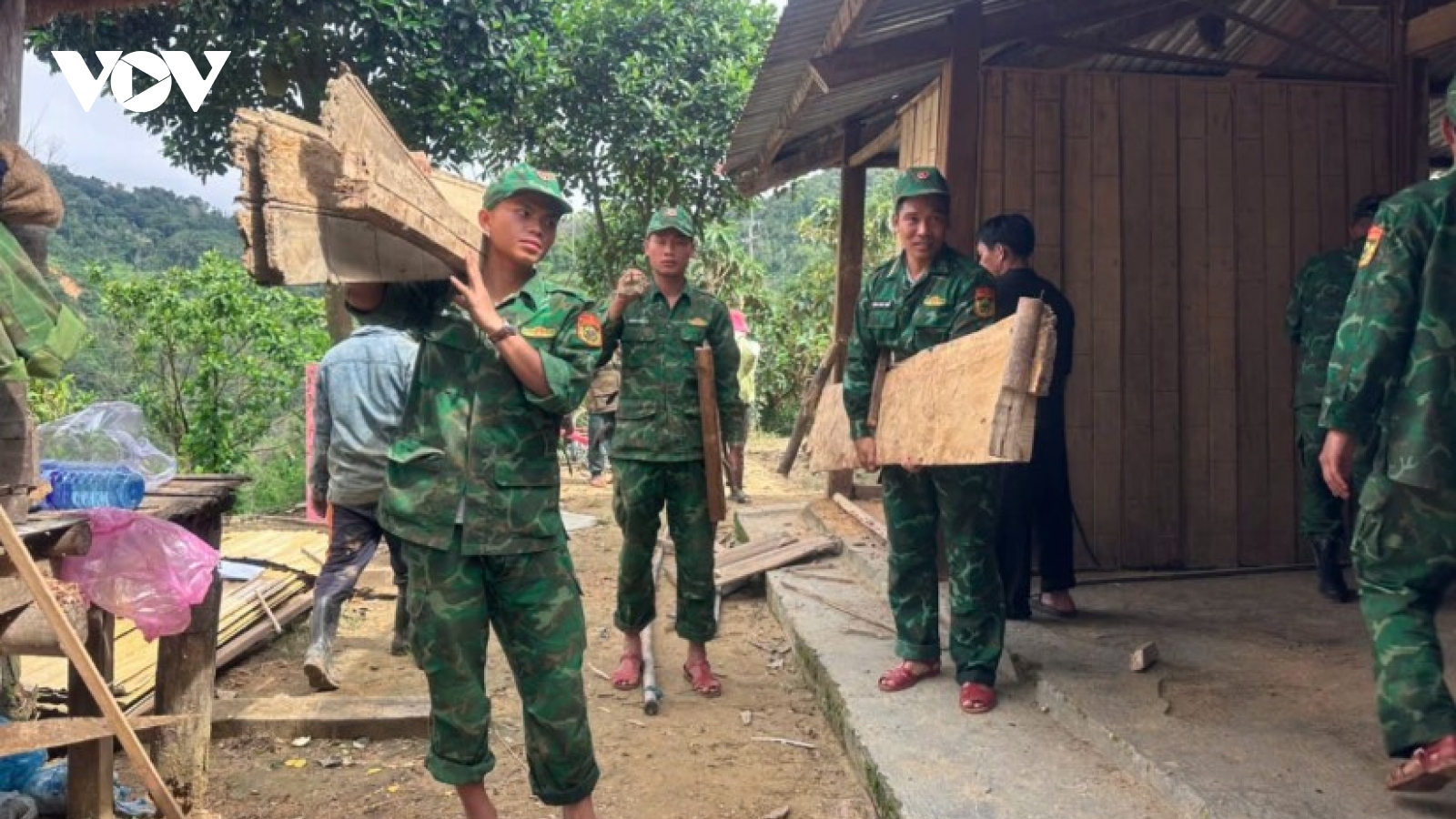 Central Vietnam steps up flood relief, braces for typhoon Kalmaegi