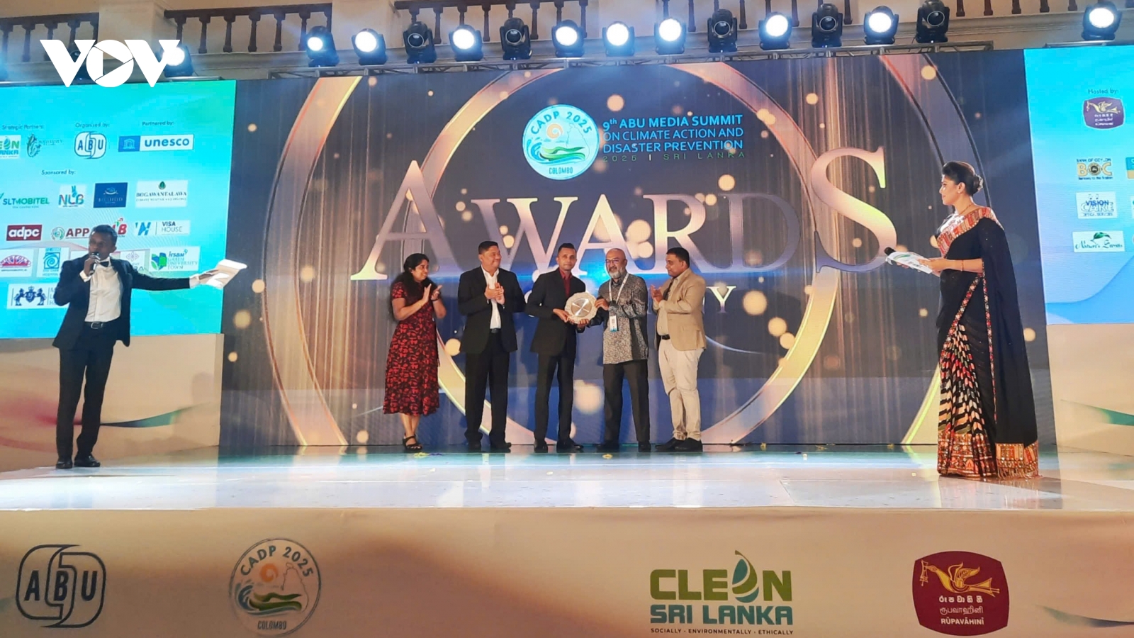 VOV giành 3 giải tại Giải thưởng Truyền thông T4P của UNESCO và ABU