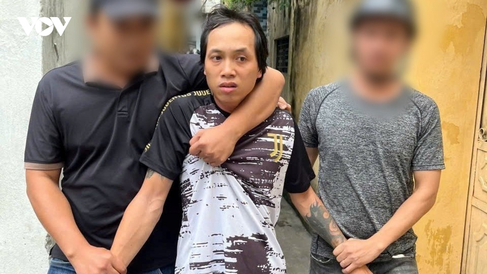 Bắt kẻ cướp điện thoại của cô gái giữa trung tâm Hải Phòng