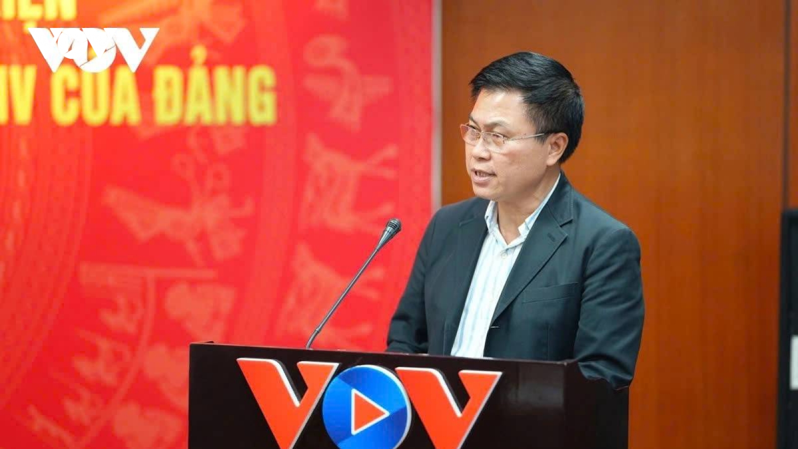 Góp ý văn kiện: Bảo vệ nền tảng tư tưởng của Đảng là nhiệm vụ có ý nghĩa sống còn