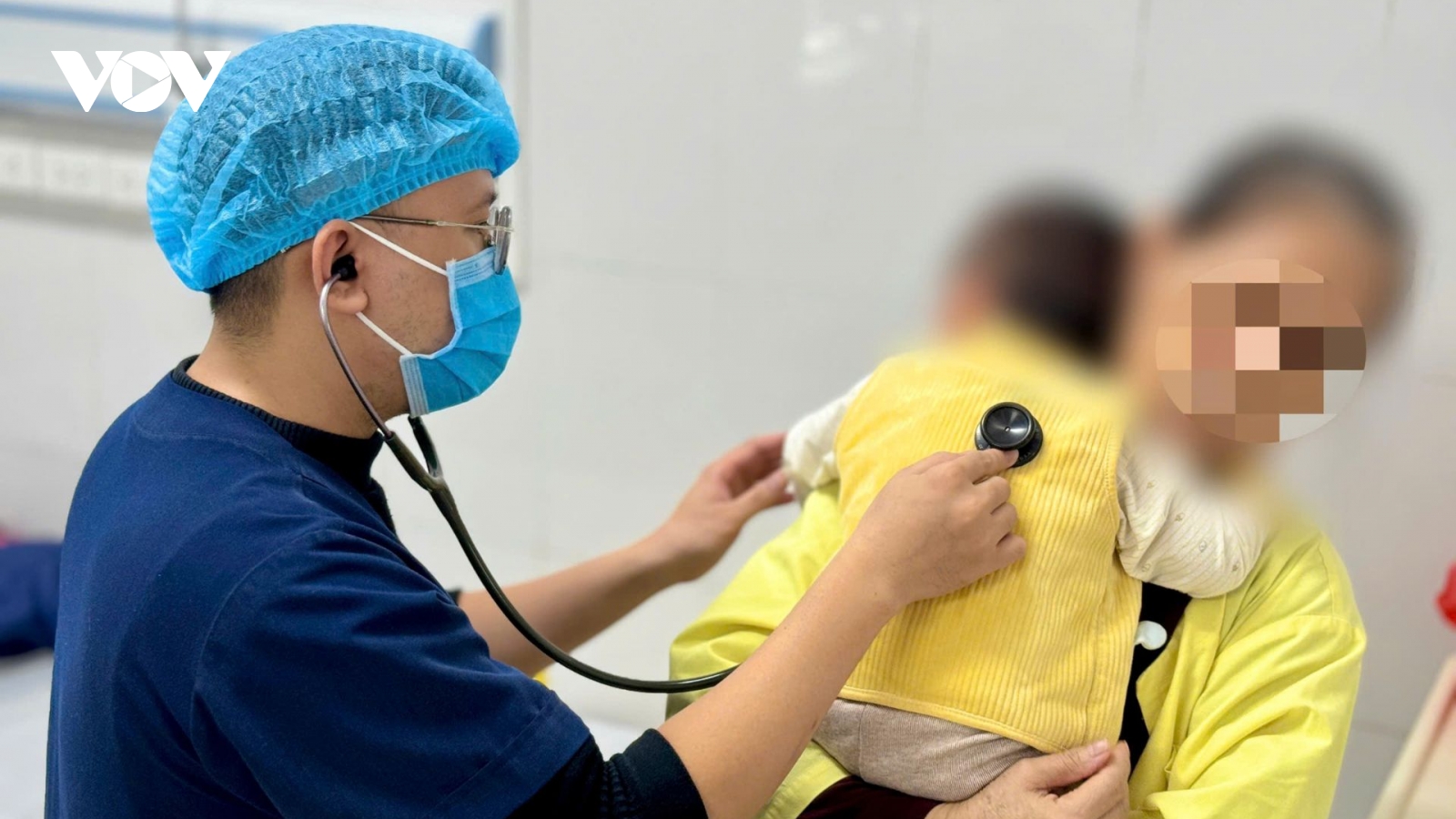 Gia tăng trẻ mắc cúm A nhập viện, bác sĩ cảnh báo nguy cơ biến chứng nặng