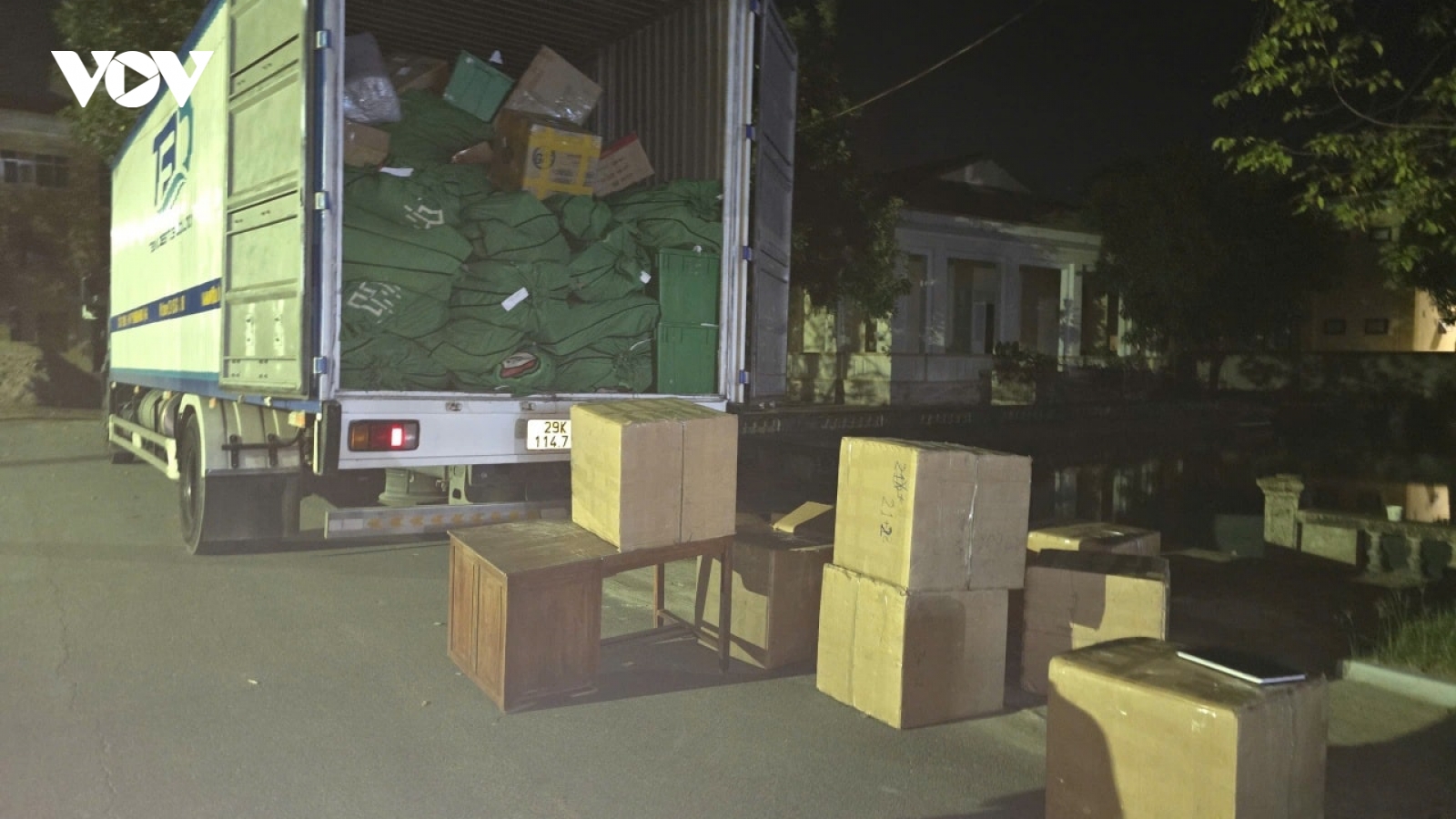 Tạm giữ 10 thùng thuốc tây không rõ nguồn gốc, xuất xứ tại Hà Tĩnh