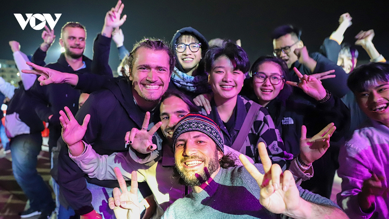 Kinh tế đêm “chập chờn”, Quảng Ninh cần gì để bứt phá?