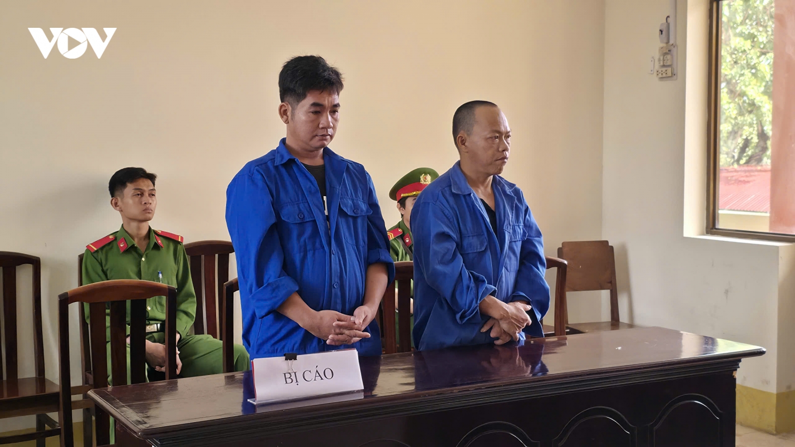 Xét xử 2 ngư dân đưa tàu cá sang Indonesia khai thác hải sản trái phép