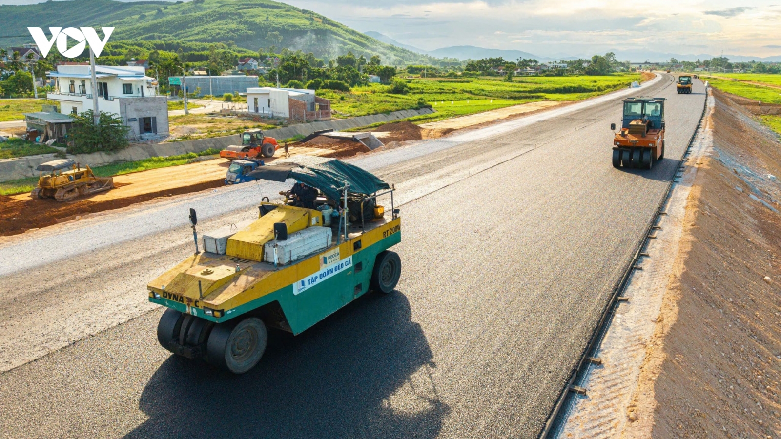 Nỗ lực đưa cao tốc Bắc Nam đoạn Quảng Ngãi - Hoài Nhơn về đích dịp 19/12