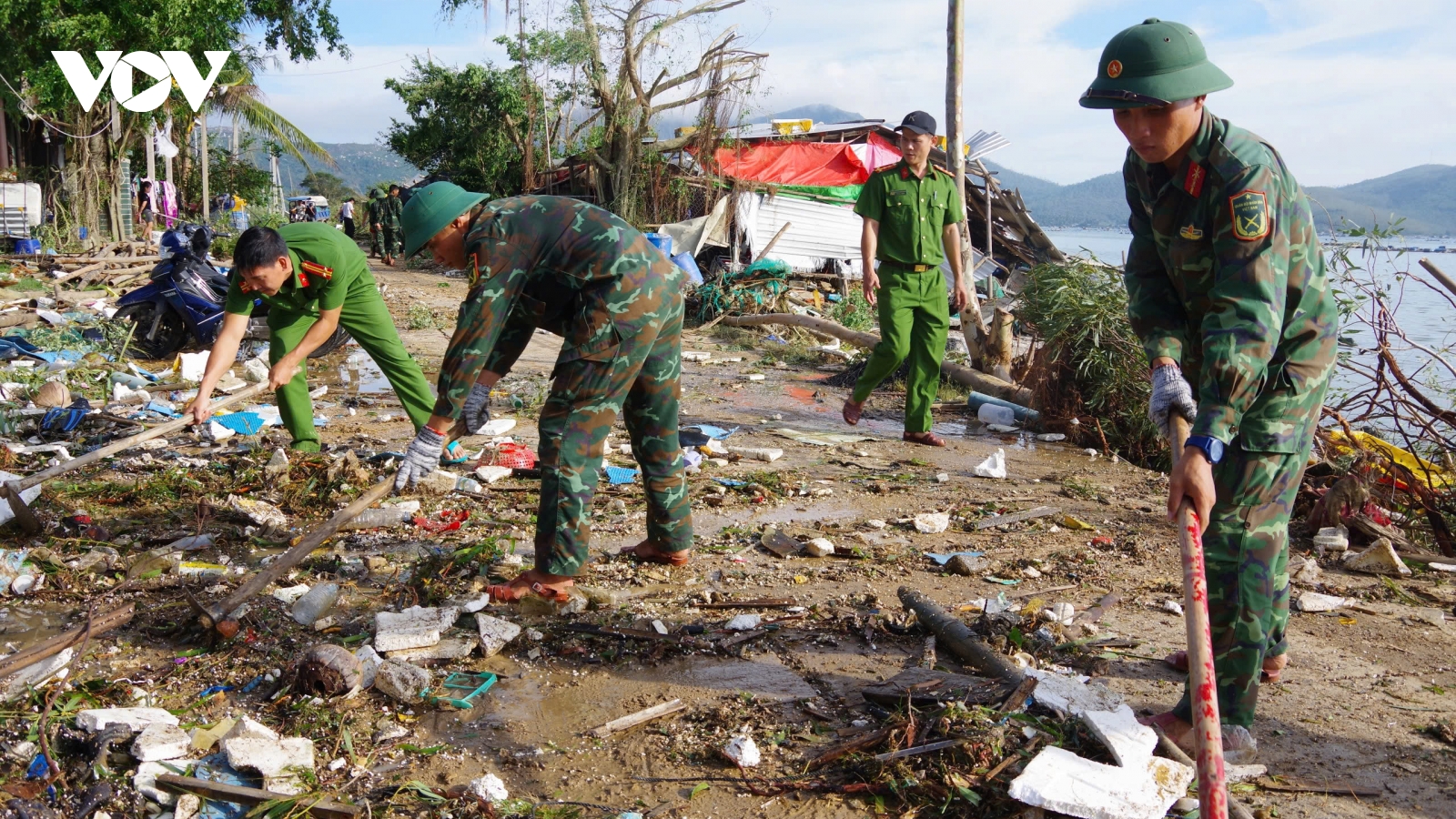 Đắk Lắk họp khẩn bàn phương án khắc phục hậu quả bão số 13