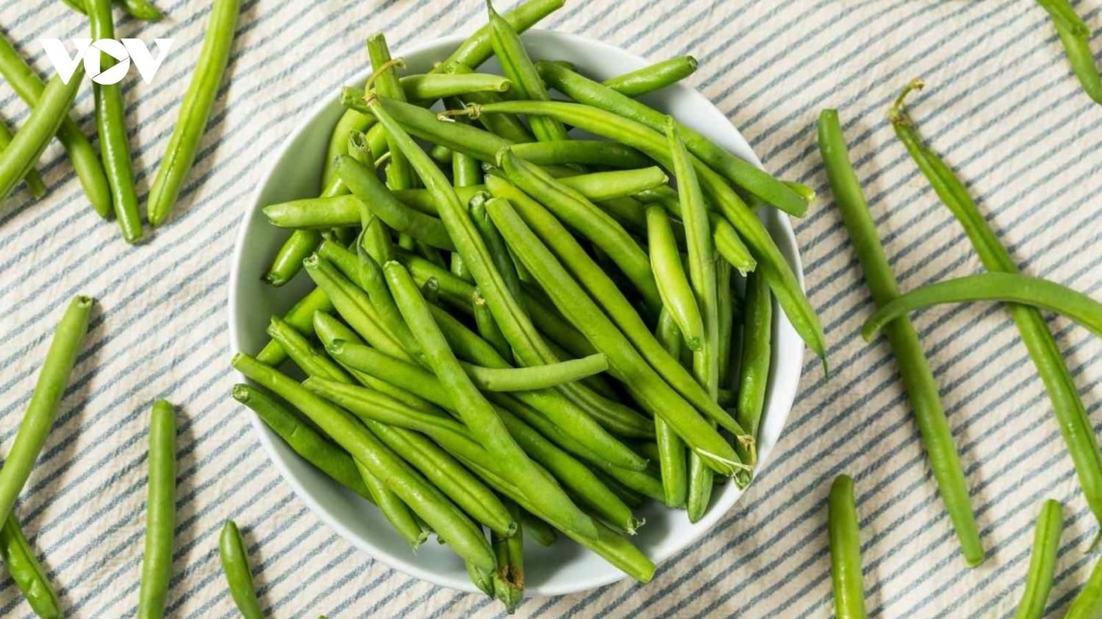 Loại rau rẻ bèo là "vua canxi", nấu món gì cũng bổ nhưng hay bị ngó lơ