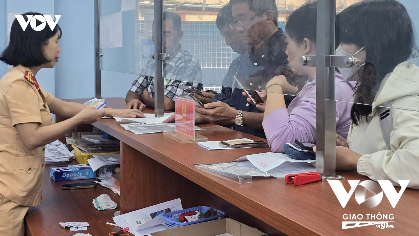 Mua bán xe nhưng chưa sang tên có bị phạt không?