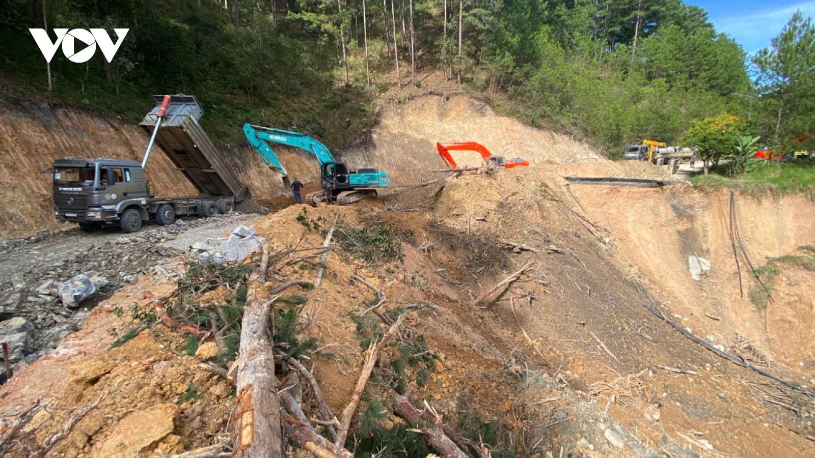 Bộ Xây dựng công bố tình huống khẩn cấp hư hỏng trên đèo Mimosa, Lâm Đồng