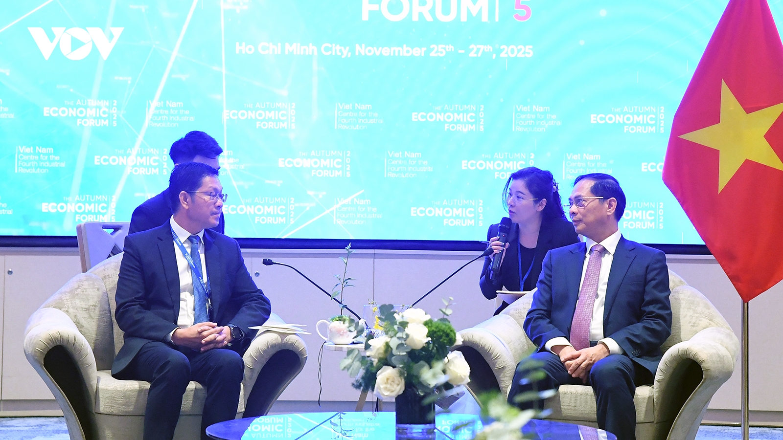 Việt Nam - Lào thúc đẩy hợp tác khoa học, công nghệ, chuyển đổi số