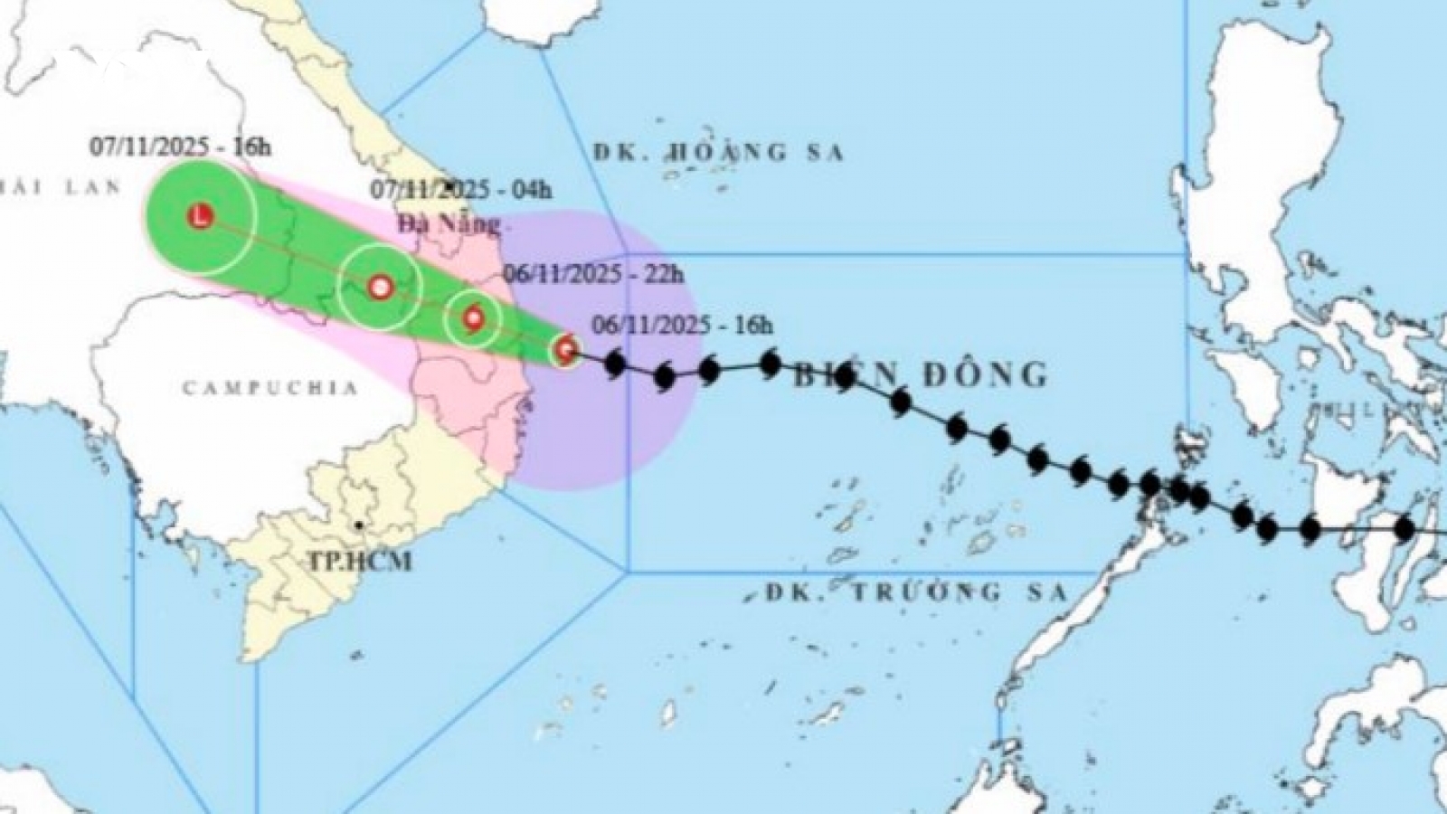Bão số 13 giật cấp 16, đổ bộ vào khu vực từ Quảng Ngãi đến Gia Lai