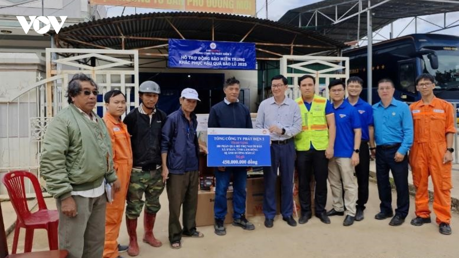 EVNGENCO3 triển khai 2 đợt hỗ trợ khẩn cấp cho các tỉnh miền Trung sau bão số 13