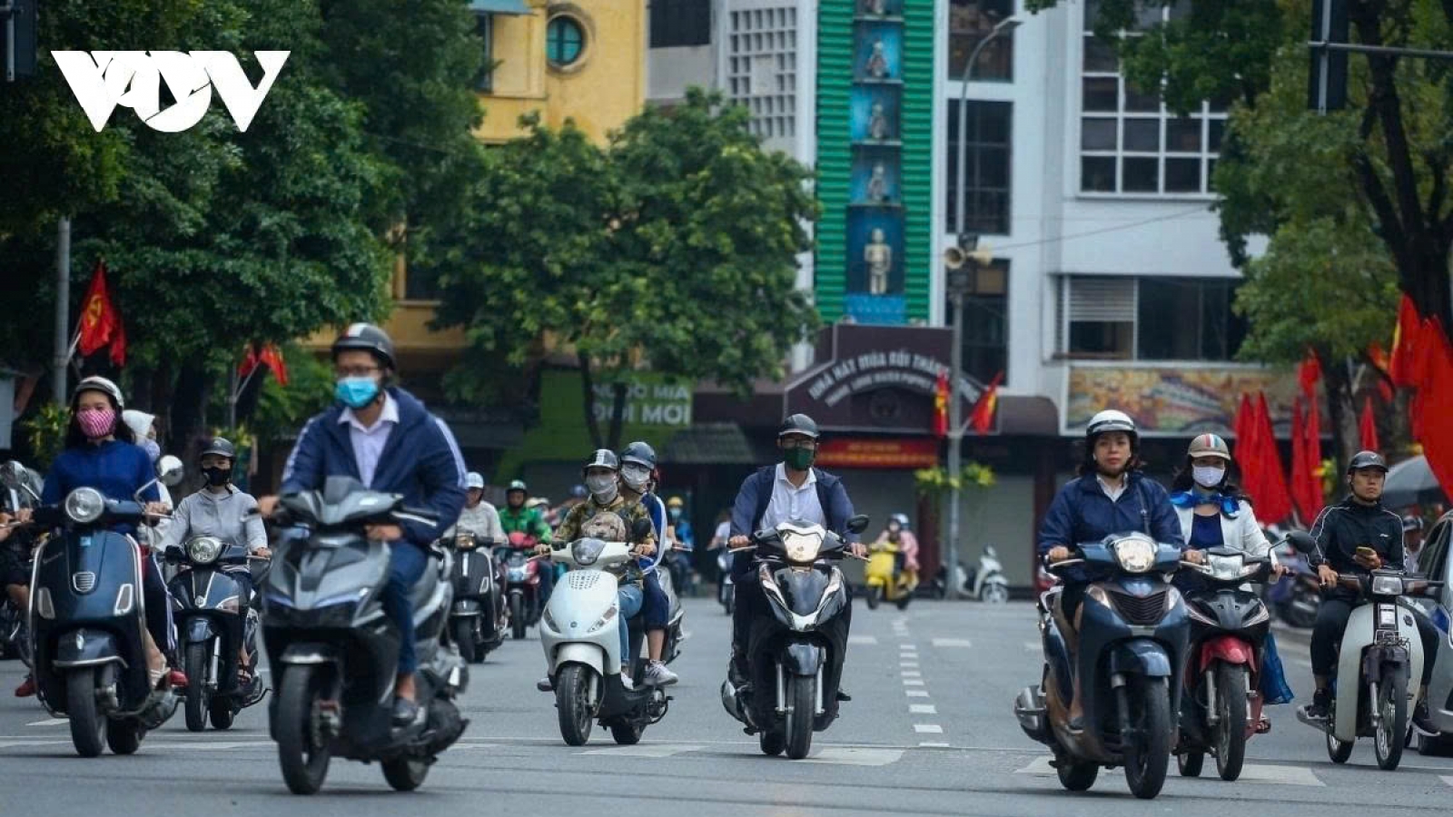 Thời tiết ngày 12/11: Bắc Bộ hửng nắng, Trung Bộ mưa rào rải rác