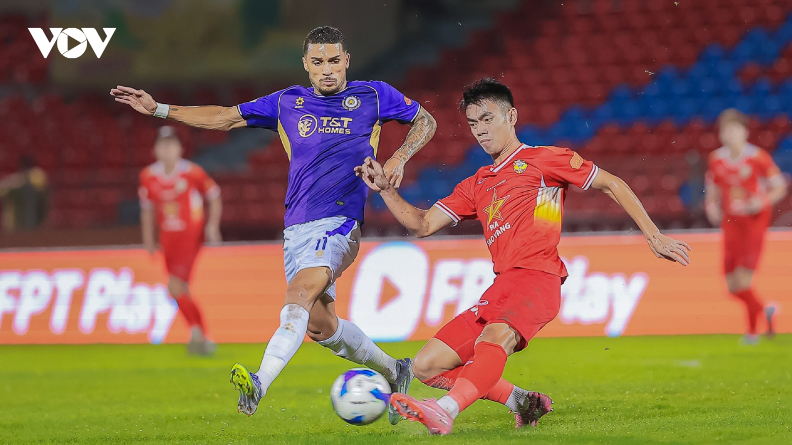 Hà Nội FC đánh dấu cột mốc buồn sau trận thua Hà Tĩnh