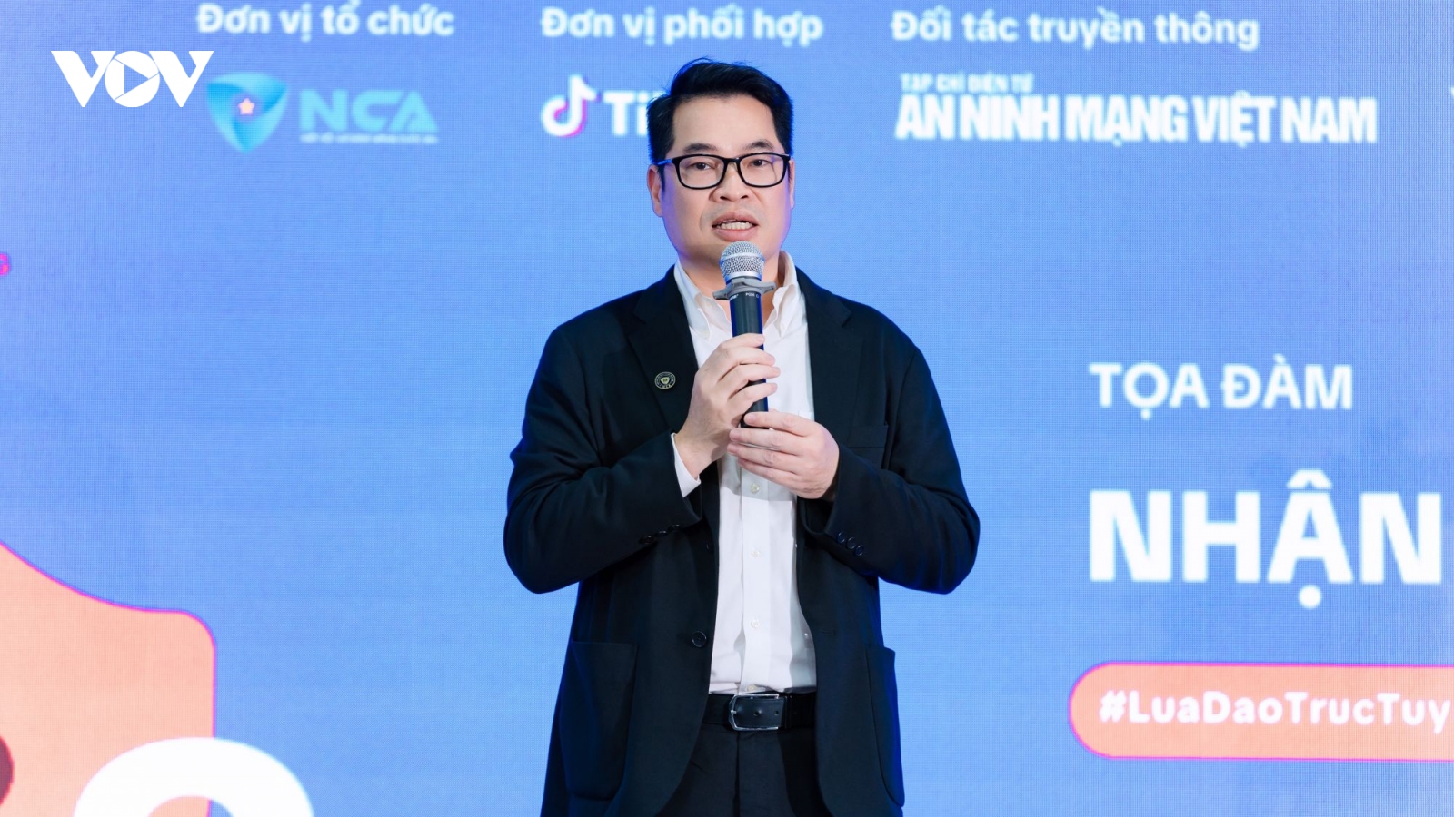 Nhận diện “bẫy” lừa đảo trực tuyến trong mùa cao điểm mua sắm cuối năm
