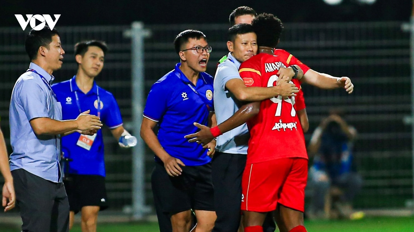 Huấn luyện viên V-League “viết tâm thư” chia tay đội bóng