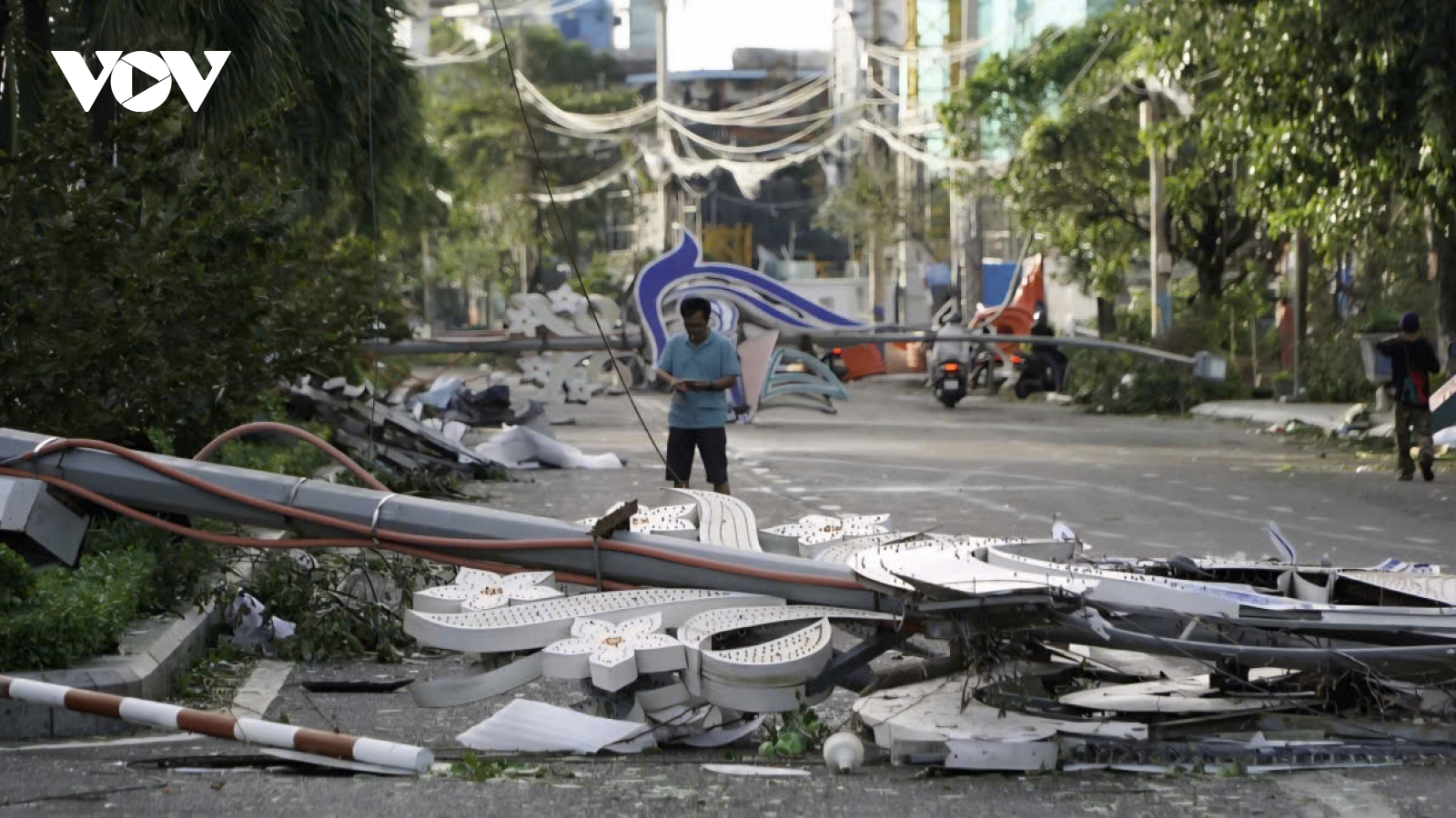 Ngổn ngang sau bão, người dân Gia Lai thấy may mắn vì đã đề phòng cẩn thận