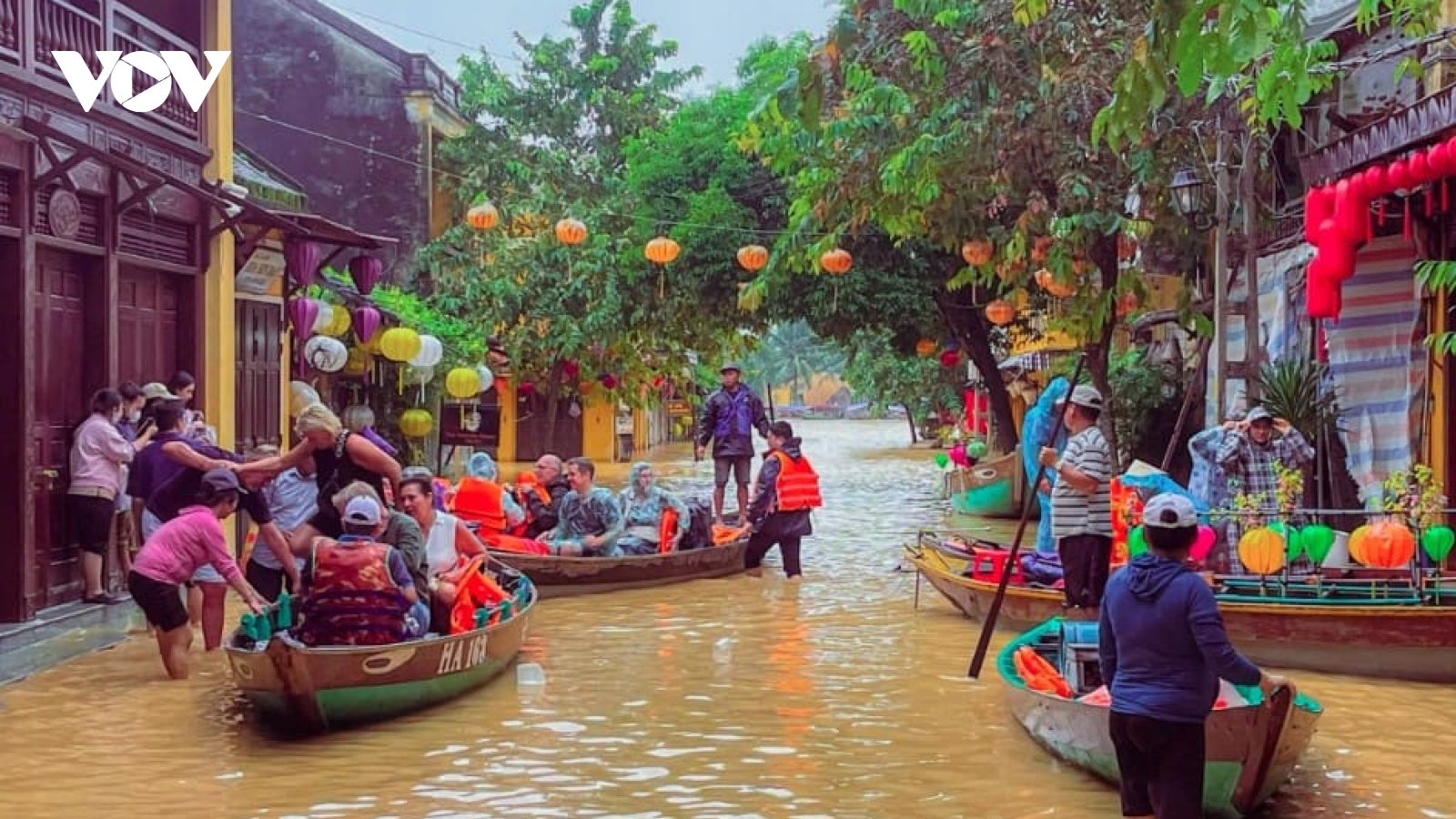 Floodwaters again submerge Hoi An - the iconic tourist destination