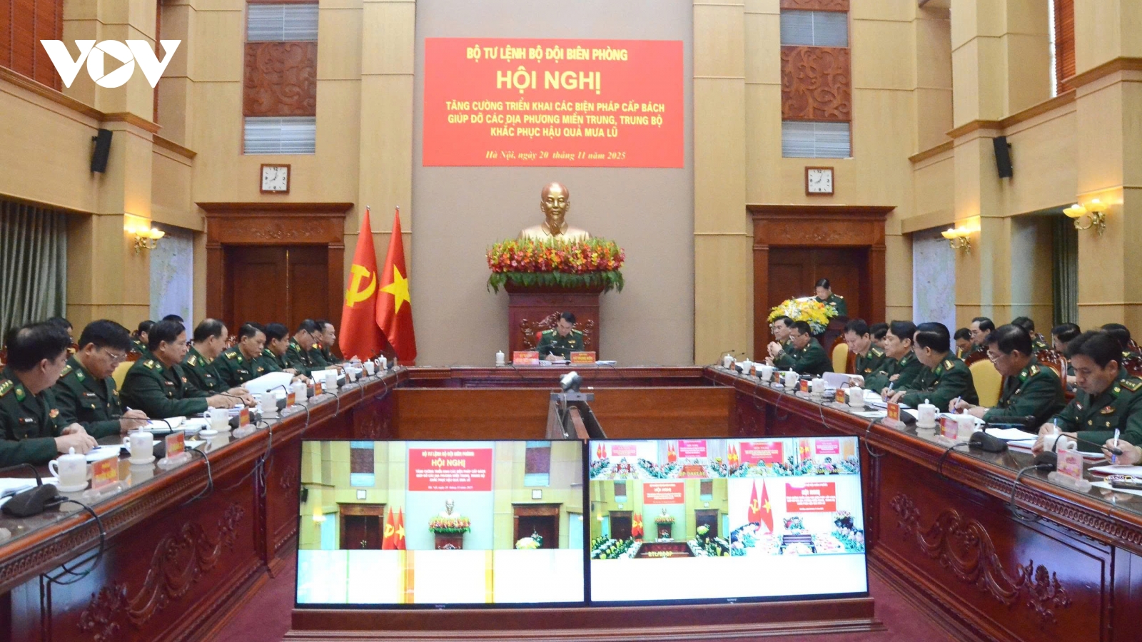 Bộ đội Biên phòng tăng cường hỗ trợ địa phương khắc phục mưa lũ miền Trung